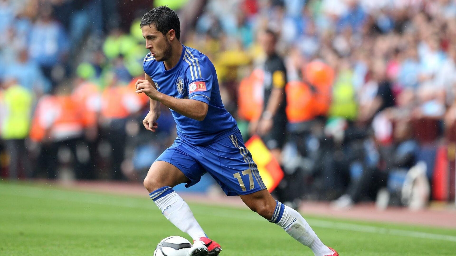 青少足球“技能+素养”全面提升，行业发展持续提速，青少年足球基础训练